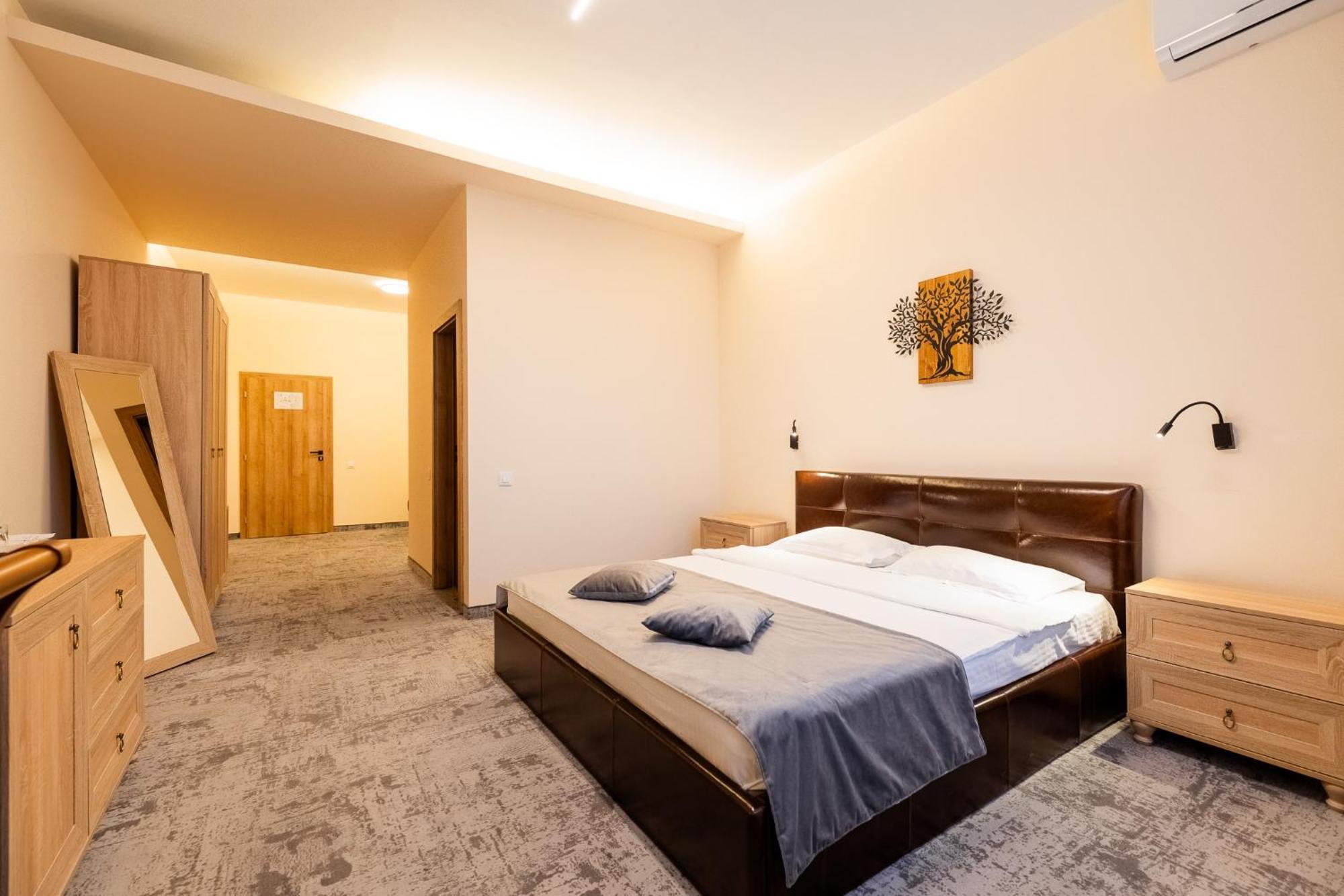 Pensiunea Floarea Soarelui Brasov Luaran gambar